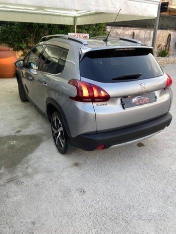 Peugeot 2008 BlueHDi 100 cv Allure