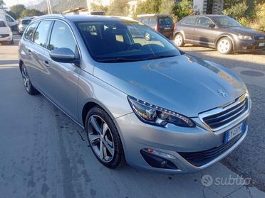 Peugeot 308 BlueHDi 120 S&S SW Allure