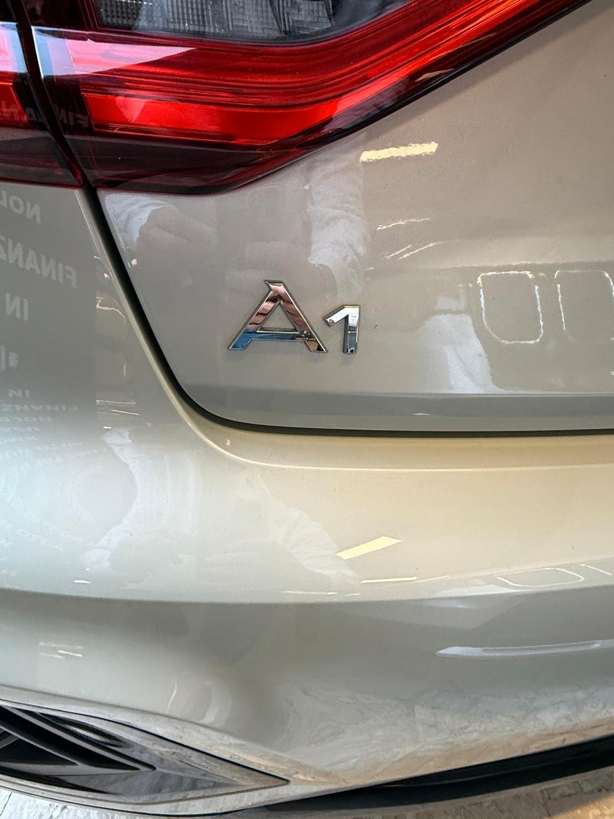 Audi A1 allstreet 30 TFSI Identity Contrast