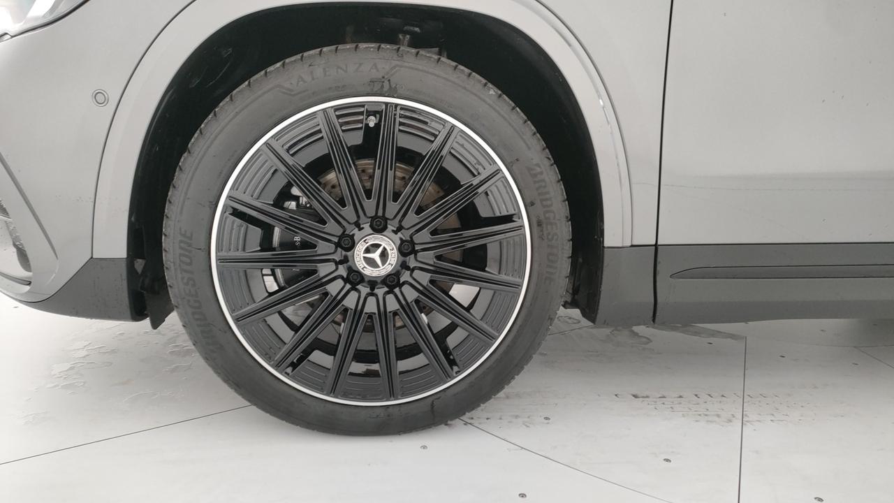 Mercedes-Benz GLA 200 d automatic