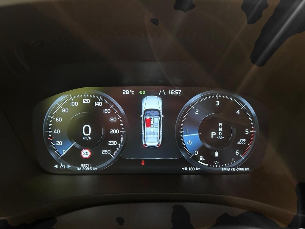 Volvo V60 2.0 B4 Momentum Business Pro