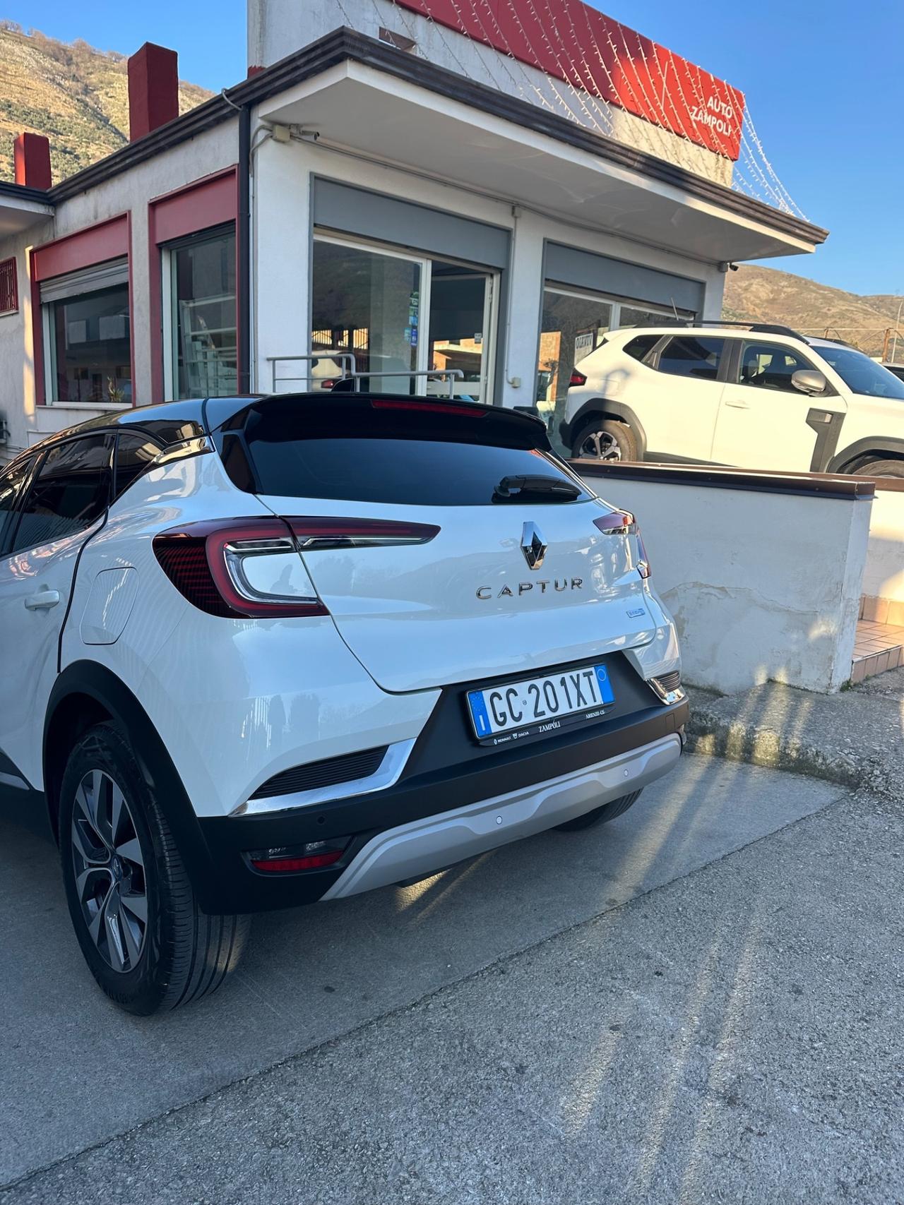 Renault Captur Plug-in Hybrid E-Tech 160 CV Intens