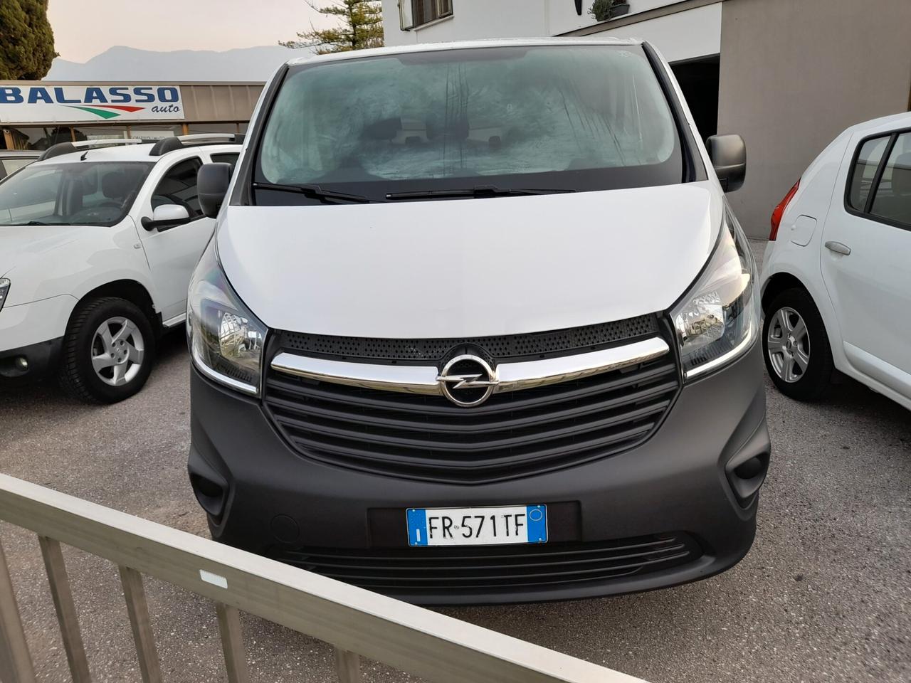 Opel Vivaro autocarro
