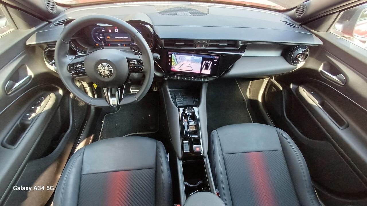 Alfa Romeo Junior 1.2 145 CV Hybrid eDCT6 Speciale