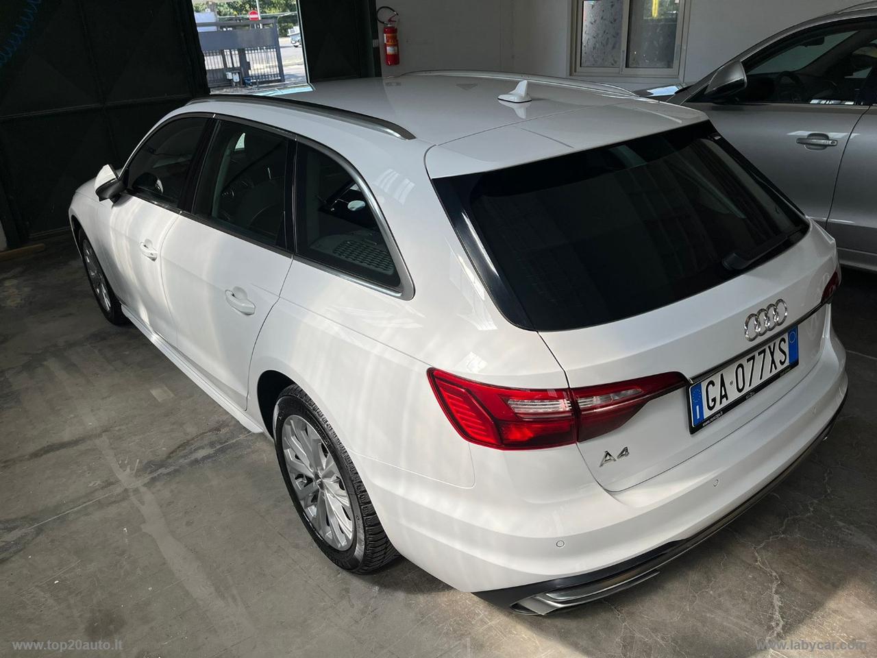 AUDI A4 Avant 35 TDI S TRONIC Business ADVANCE EVOLUTION