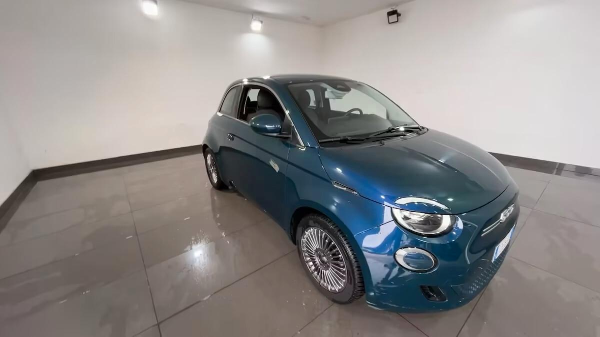 Fiat 500 500e Berlina 42 kWh Icon