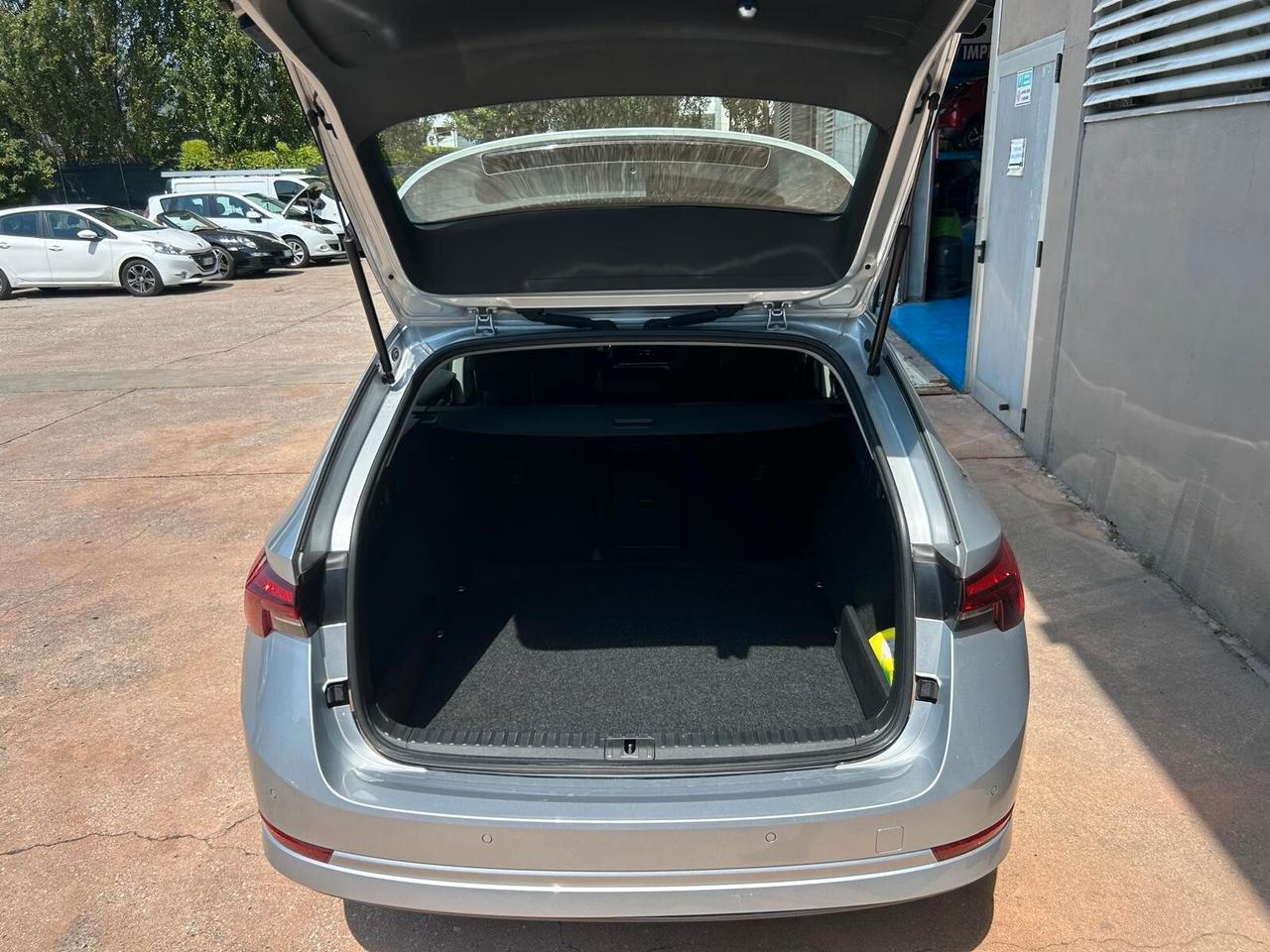 Skoda Octavia 2.0 TDI EVO SCR DSG Wagon Ambition