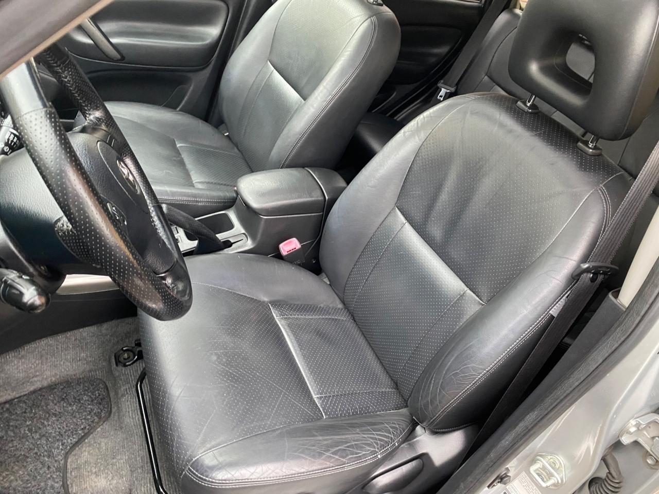 Toyota RAV 4 RAV4 2.0 AWD D-4D cat 5 porte Sol NEOPATENTATI!!!