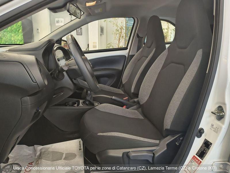 Toyota Aygo X Aygo X 1.0 VVT-i 72 CV 5 porte Active