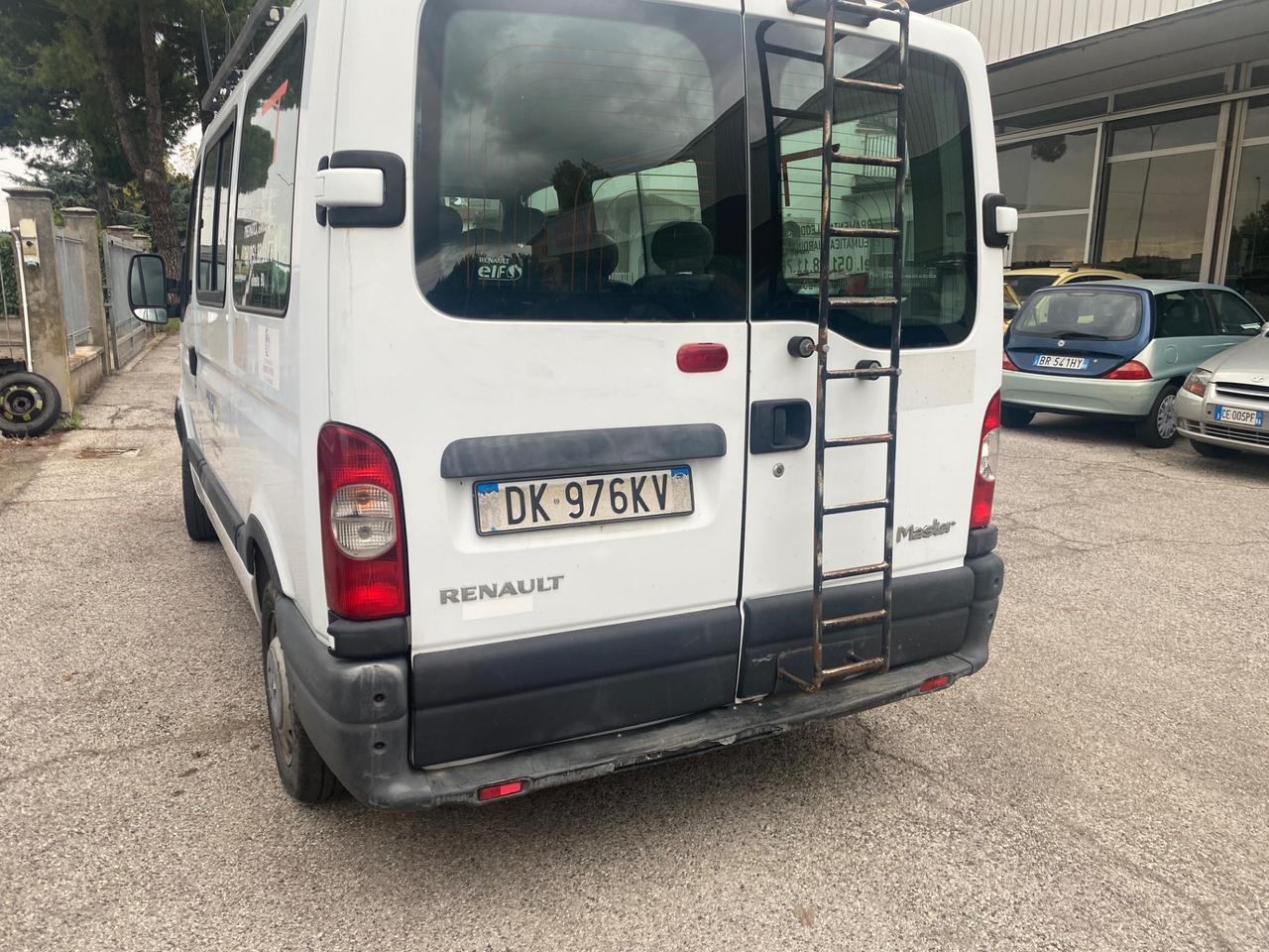 Renault Master T35/120 2.5 dCi PM-TM Combi Ice 9 POSTI