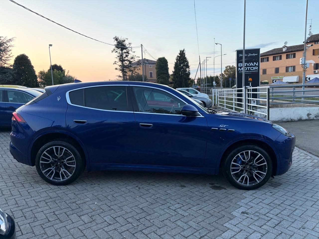 Maserati Grecale MHEV 300 CV AWD GT