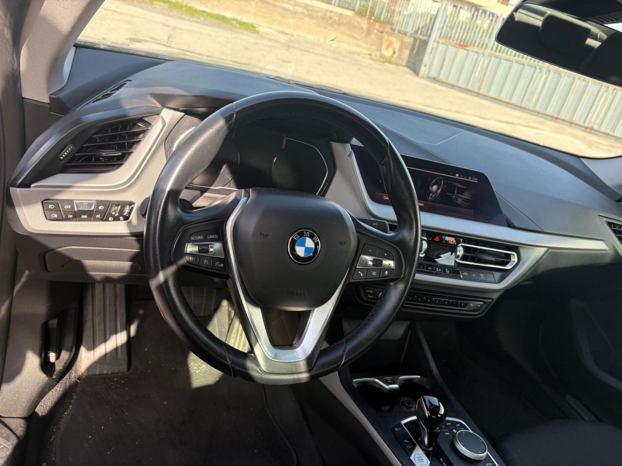 Bmw 218 216d Business Advantage Autom.