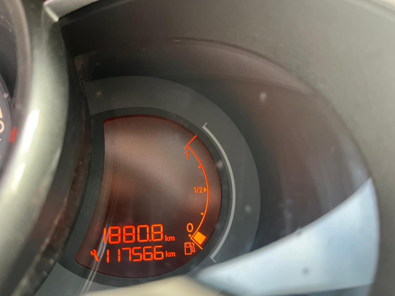 Citroen C3 1.4 Exclusive Style GPL 117000 km