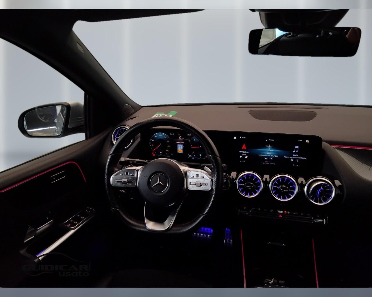 Mercedes-Benz Classe B - W247 2018 - B 180 d Premium auto