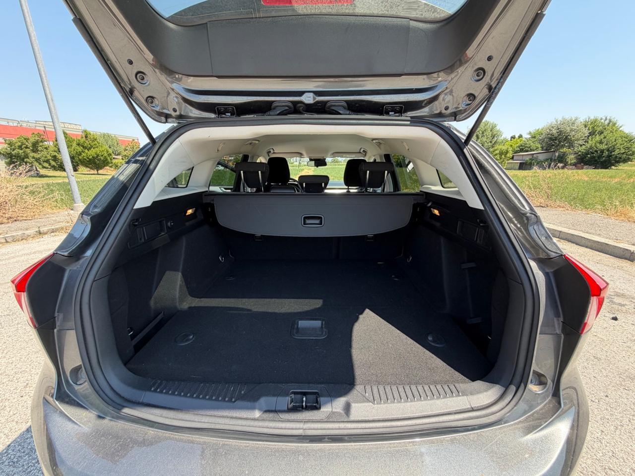 FORD FOCUS BUSINESS FULL OPTIONAL OK NEOPATENTATI FULL LED GARANZIA 24 MESI