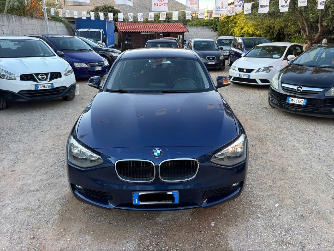Bmw 116 116d 5p. Urban