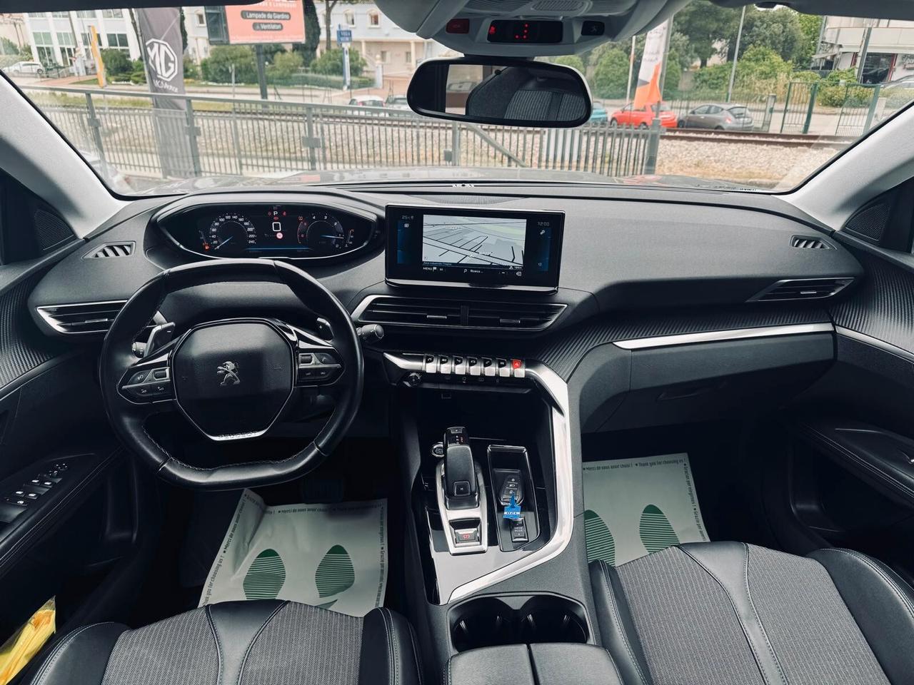 Peugeot 3008 BlueHDi 130 S&S EAT8 Allure
