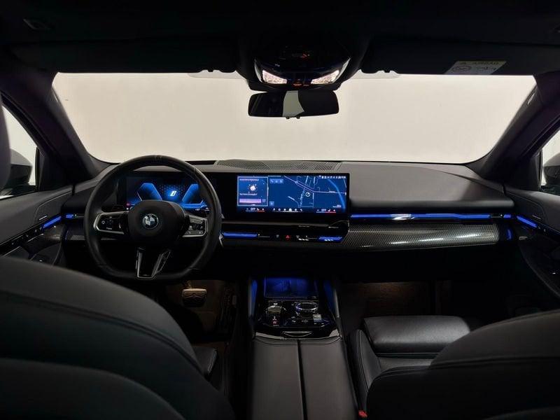 BMW Serie 5 530e sDrive M Sport Pro | TETTO PANORAM. | IVA ESPOSTA