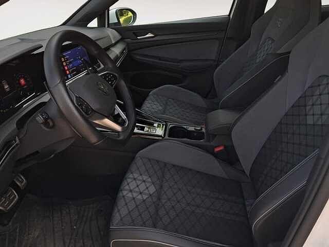 Volkswagen Golf 8ª serie 1.5eTSI 130CV DSG R-Line - NEOPATENTATI