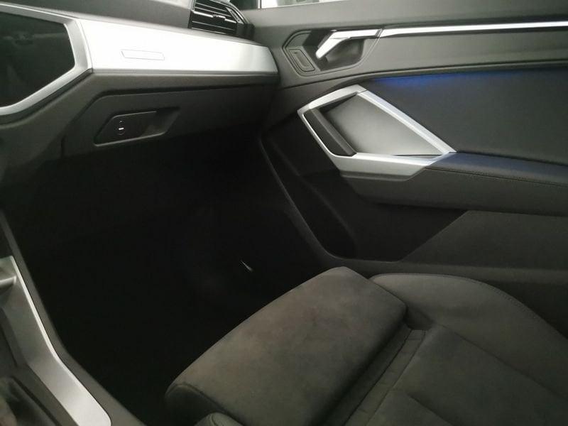 Audi Q3 Sportback 35 2.0 tdi Business Plus