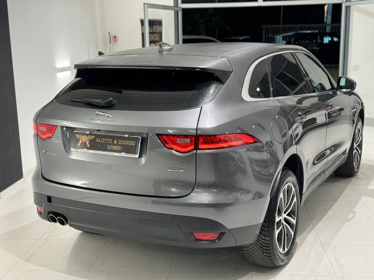 Jaguar F-Pace 2.0 D 180 CV AWD aut. Prestige