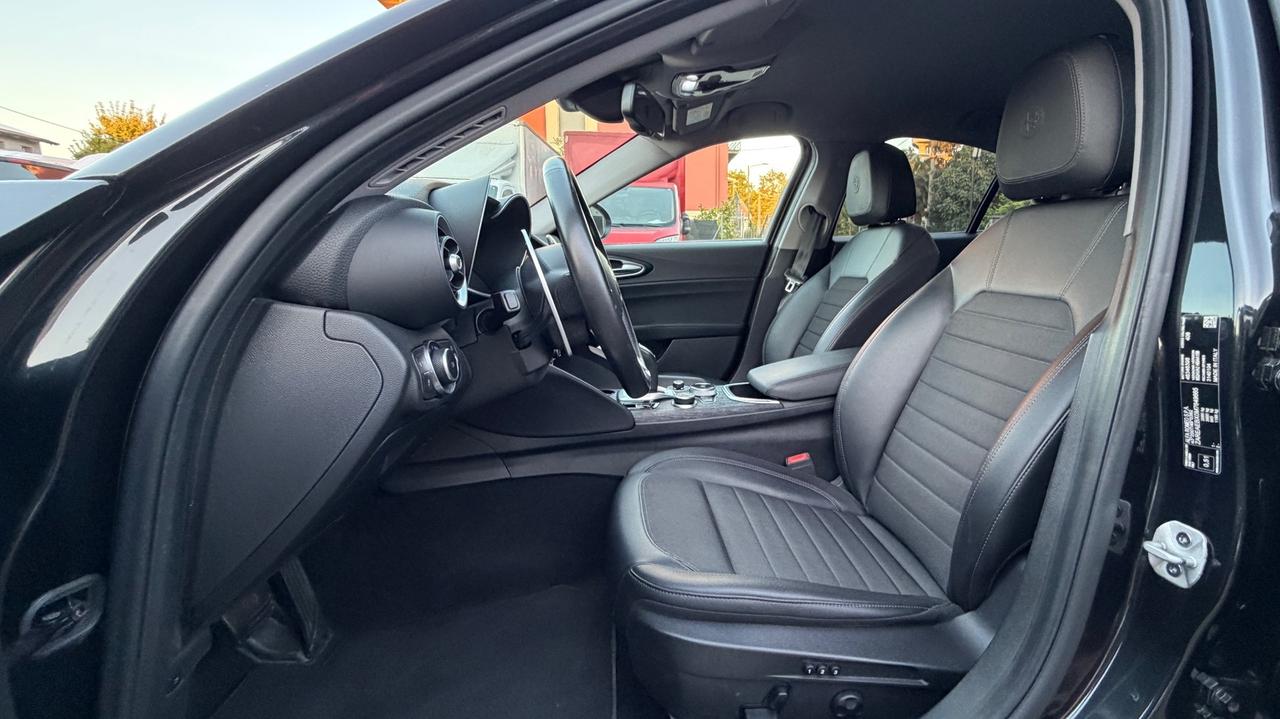 ALFA ROMEO GIULIA 2.2 SUPER AT8 190CV - FULL LED, PELLE, SEDILI RISCALDATI