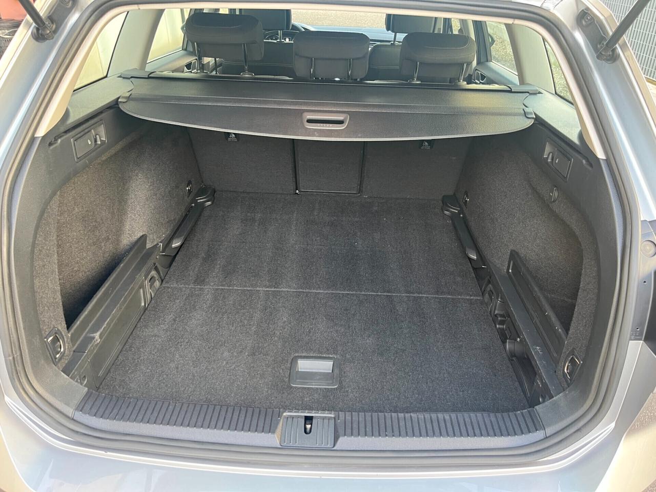 Volkswagen Passat Variant 2.0 TDI SCR EVO DSG Business 04/2021