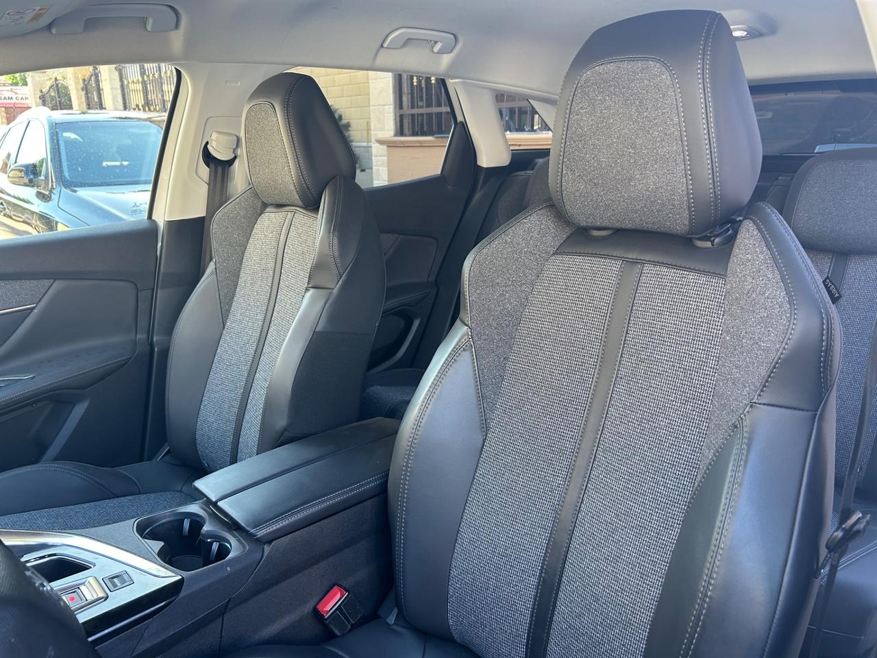 Peugeot 3008 BlueHDi 120 S&S EAT6 Allure