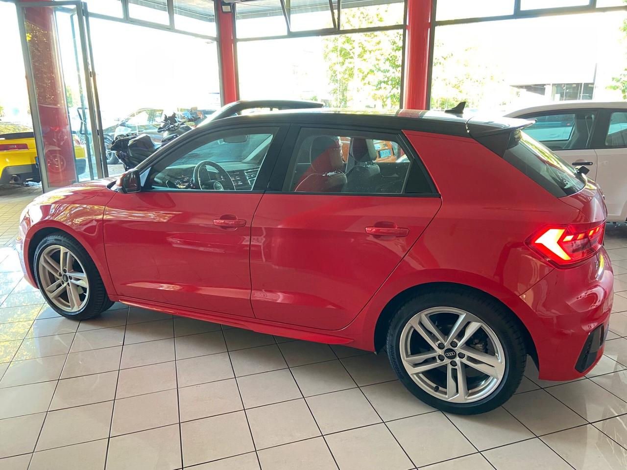 Audi A1 SPB 30 TFSI STronic 1.0cc AUTOMATICA
