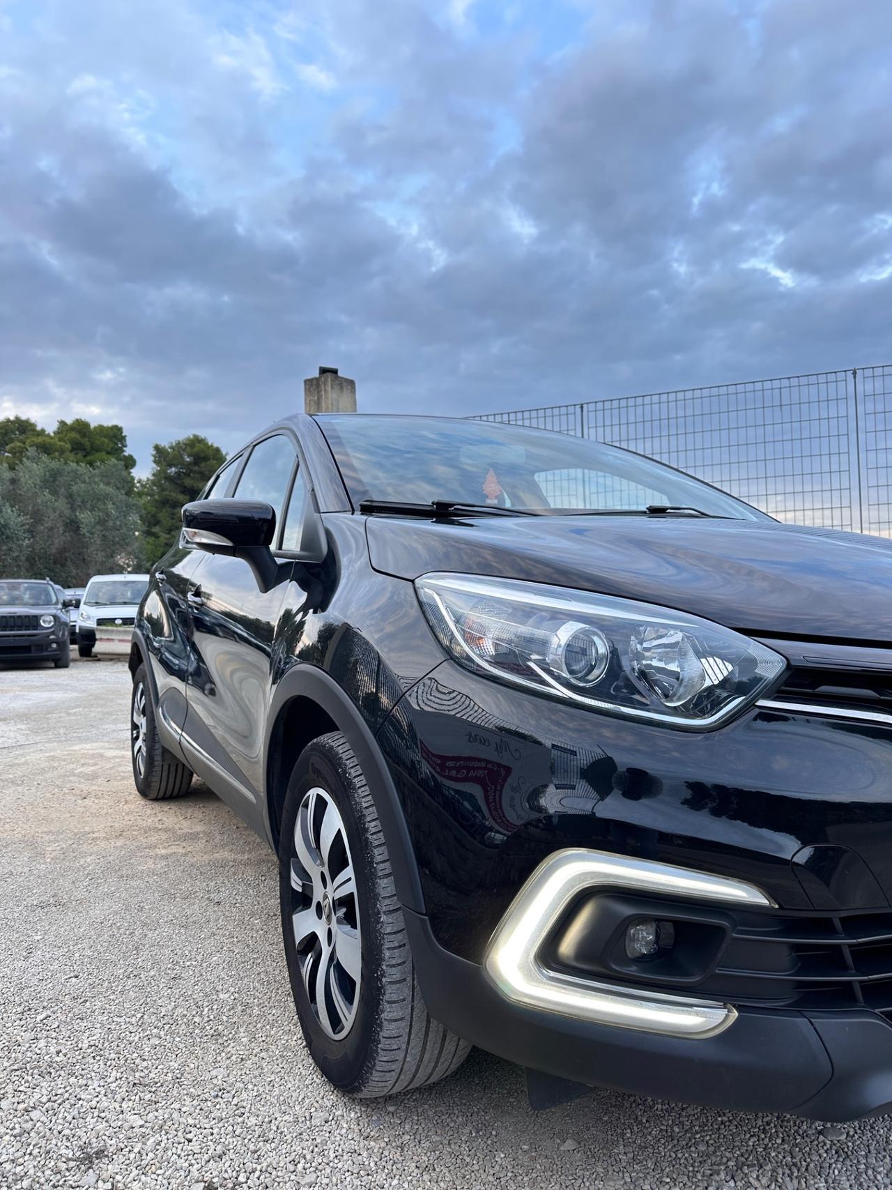 Renault Captur dCi 90 CV Life-2019