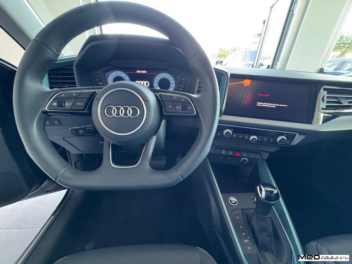 AUDI - A1 Sportback - A1 allstreet 30 TFSI S tronic Admired