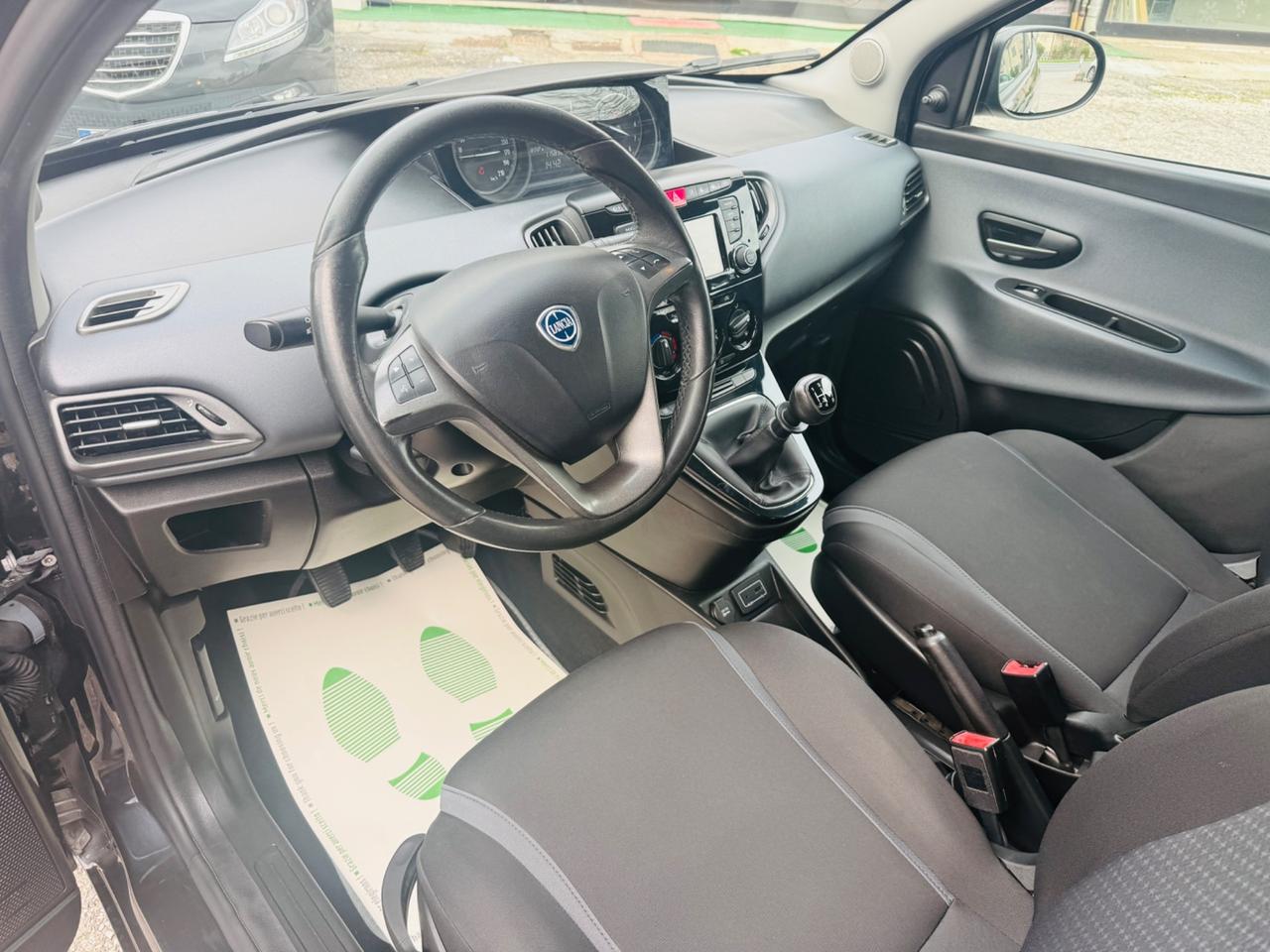 Lancia Ypsilon 1.2 69 CV 5 porte GPL Ecochic Gold