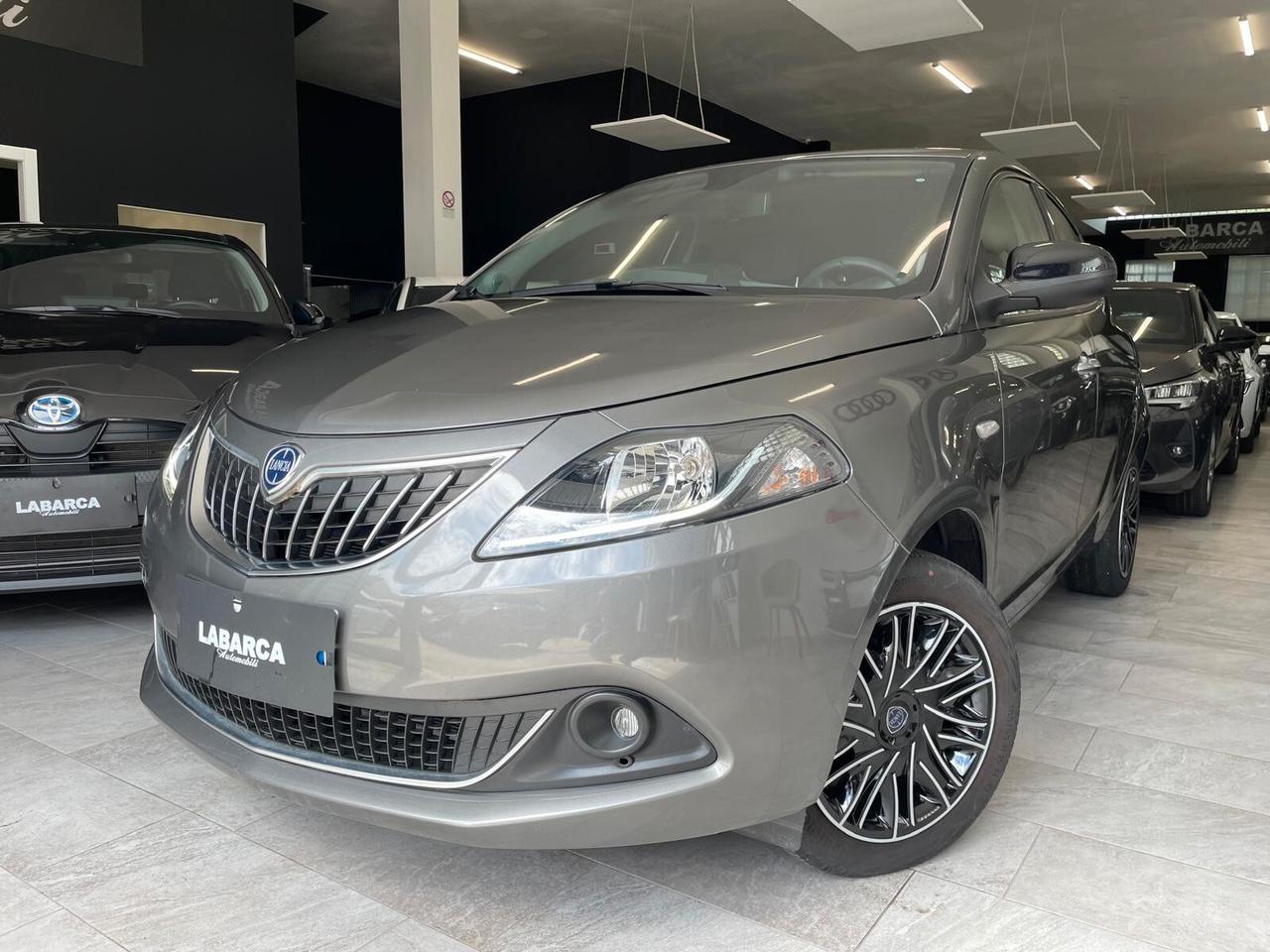 Lancia Ypsilon 1.0 FireFly 5 porte S&S Hybryd Gold