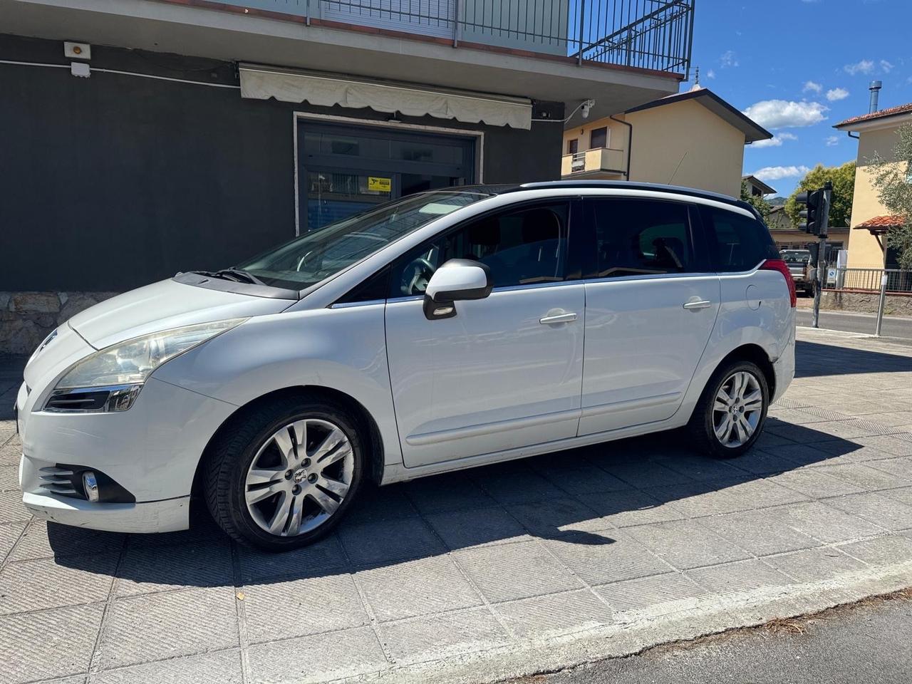 Peugeot 5008 1.6 HDi 112CV Family