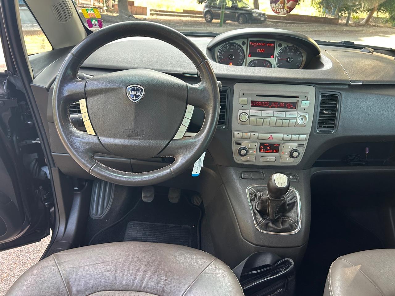 Lancia MUSA 1.3 Mjt 95 CV platino tetto apribile