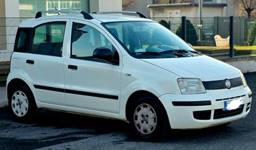 Fiat Panda 1.2 Emotion neopatentati euro5B benzină