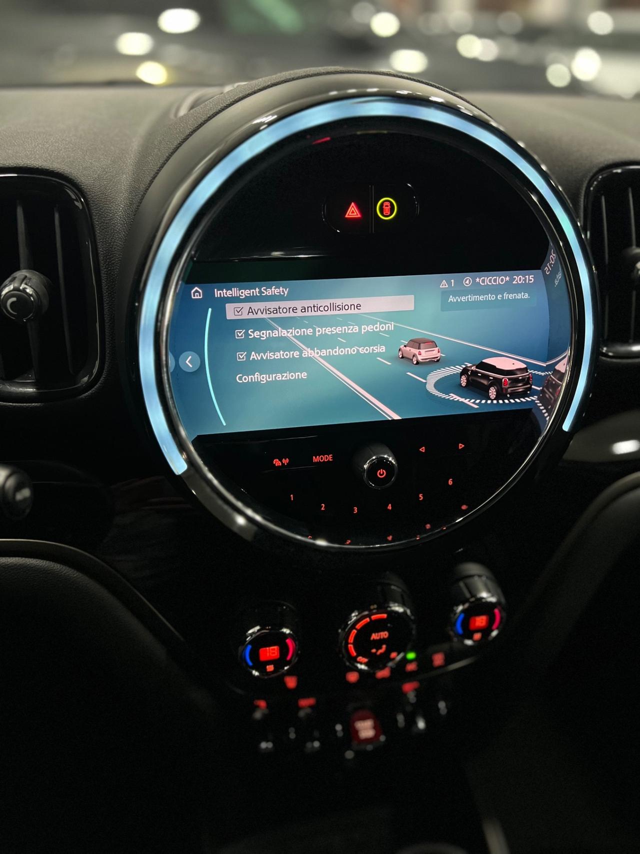 Mini COUNTRYMAN SD 2.0 Aut. YOURS ALL4 190 cv