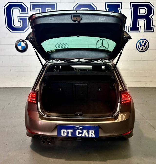 VOLKSWAGEN Golf 1.4 TSI 5p. R-Line