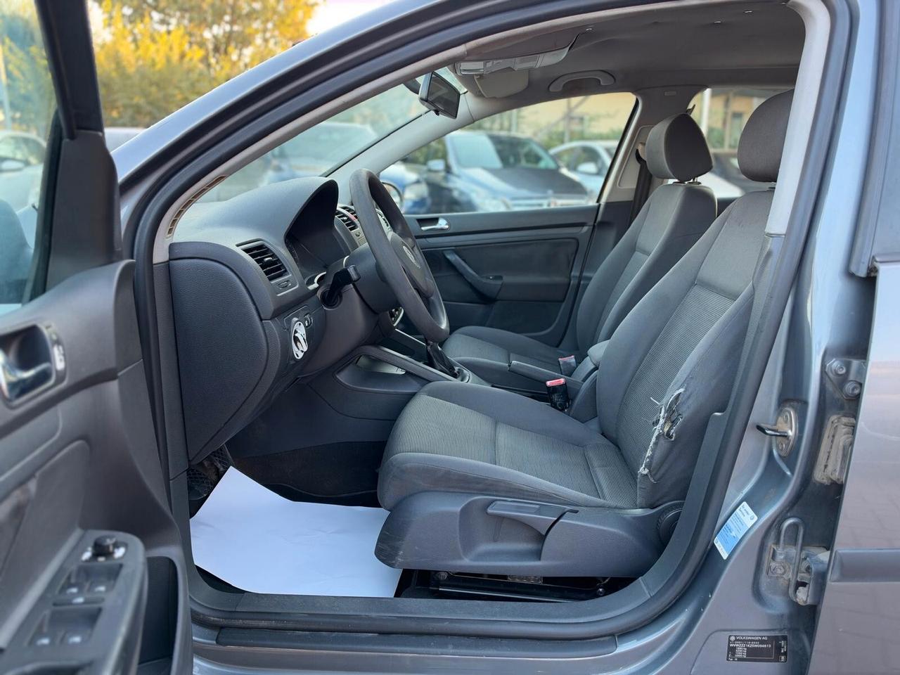 Volkswagen Golf 1.9 TDI 5p. Sportline