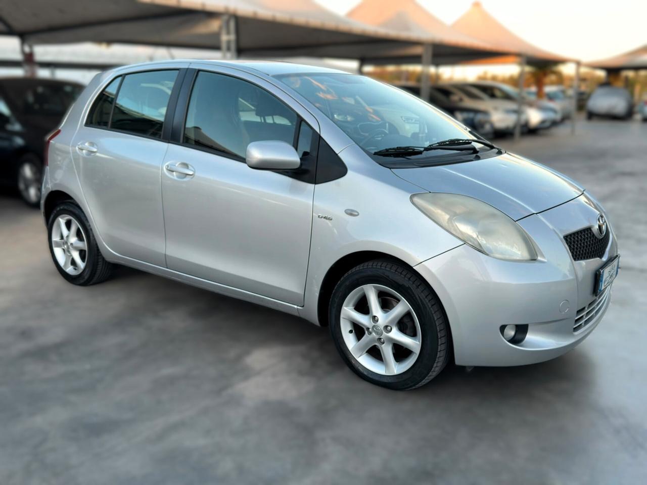 Toyota Yaris 1.4 D-4D 5 porte M-MT Sol