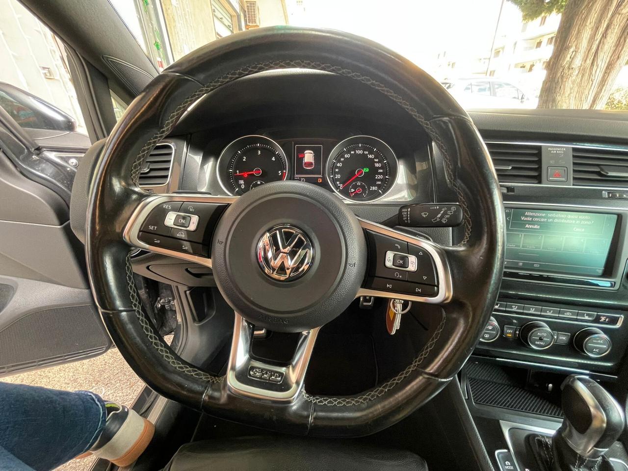 Volkswagen Golf 2.0 TDI DSG 5p. Highline BlueMotion Technology