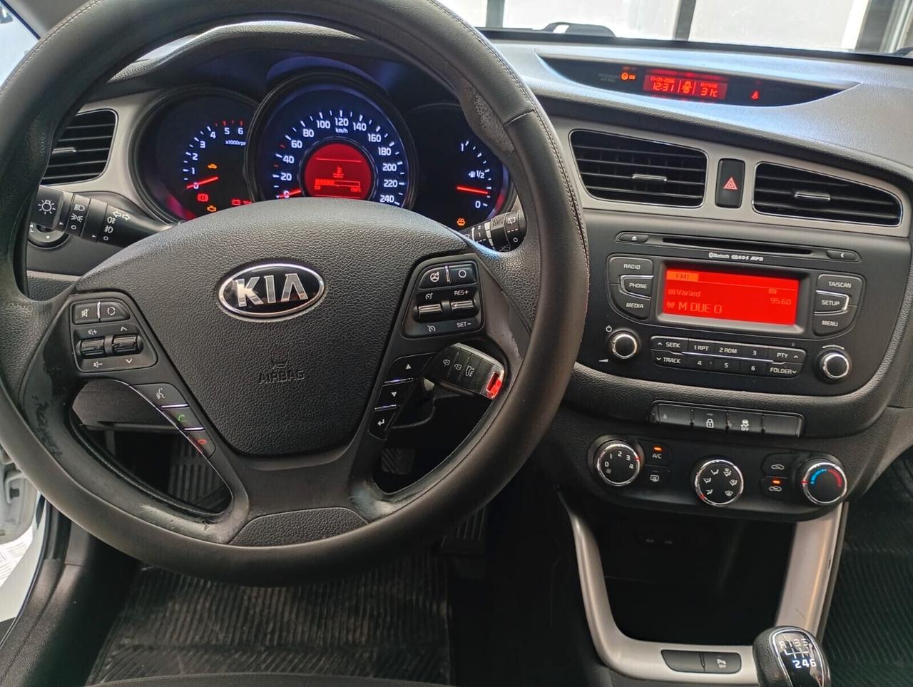 Kia Ceed cee'd 1.4 CRDi SW Active