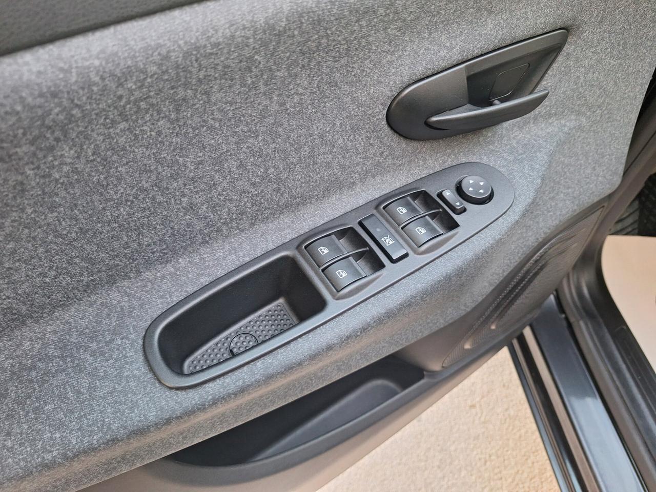 Lancia Ypsilon 1.0 Hybrid GOLD 2022