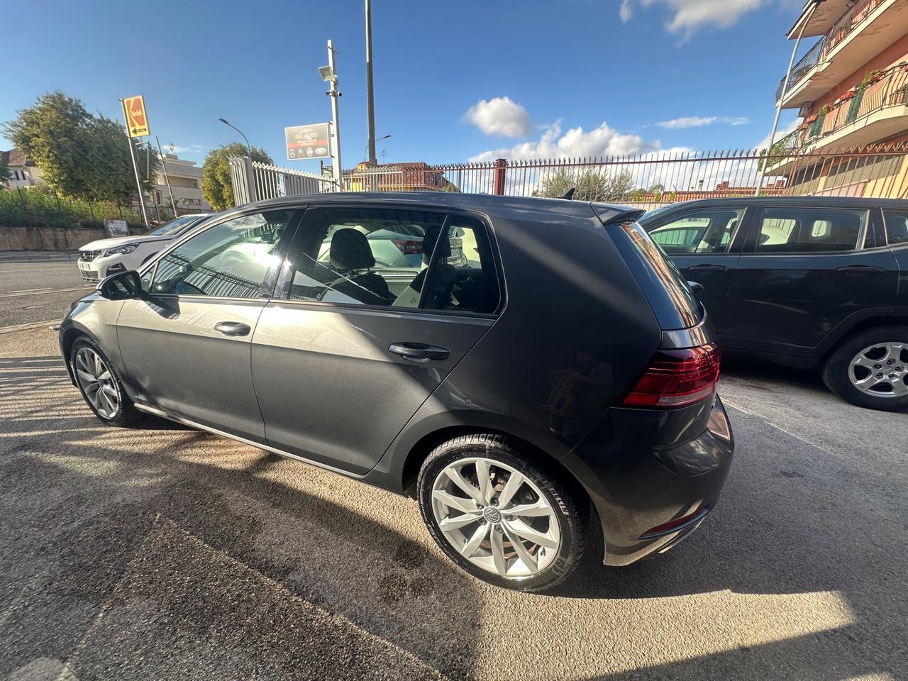 Volkswagen Golf 1.6 TDI 115 CV 5p. Highline BlueMotion Technology