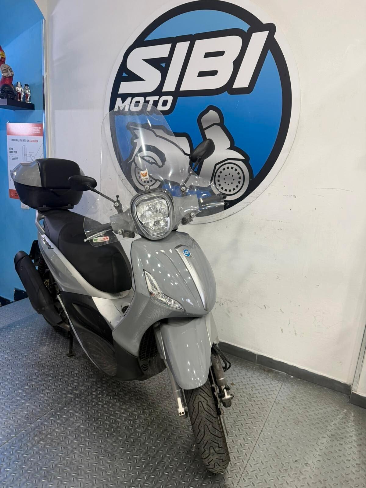 Piaggio Beverly 350