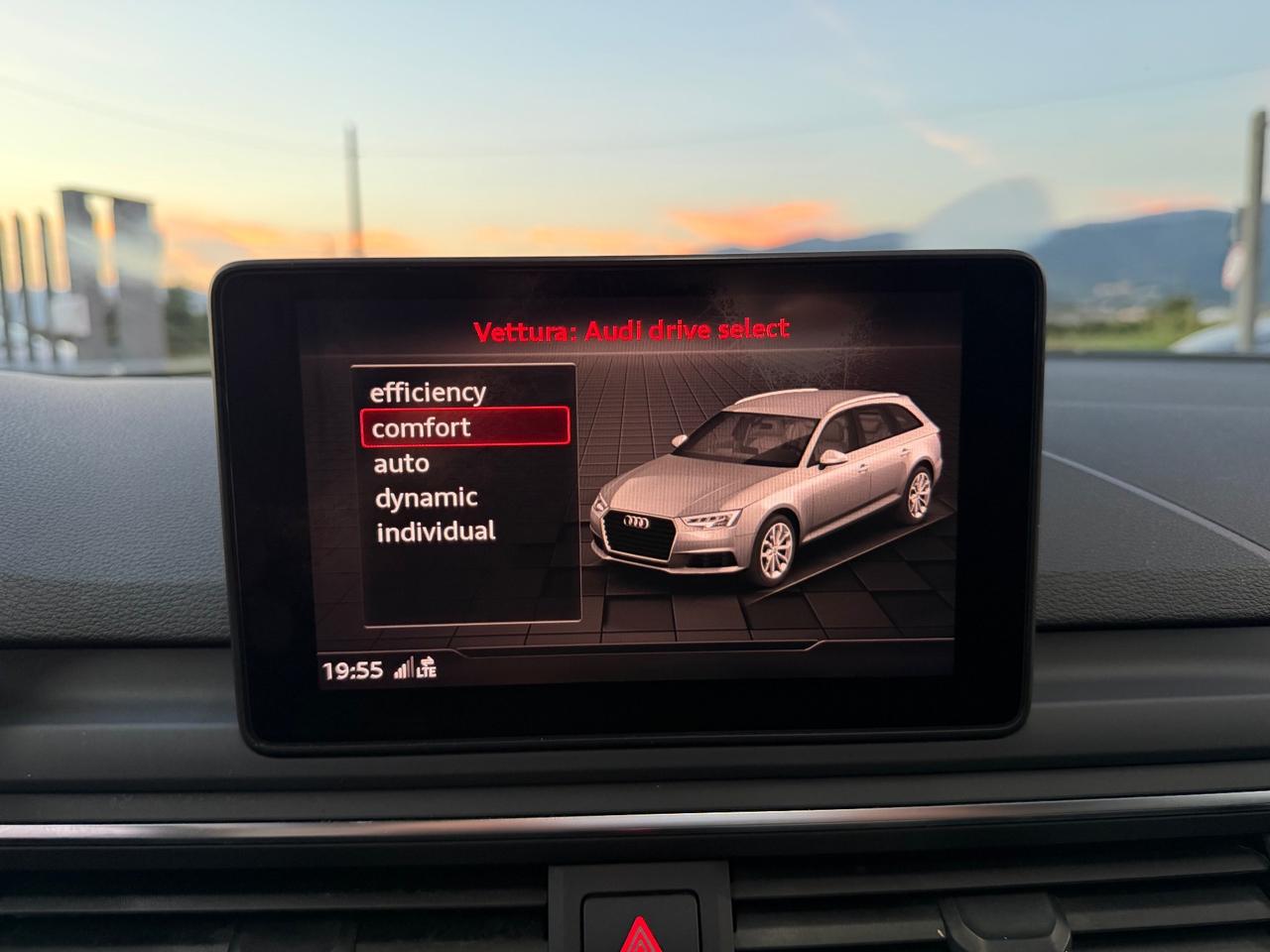 Audi A4 2.0 TDI 150 CV ultra S tronic Sport Automatica