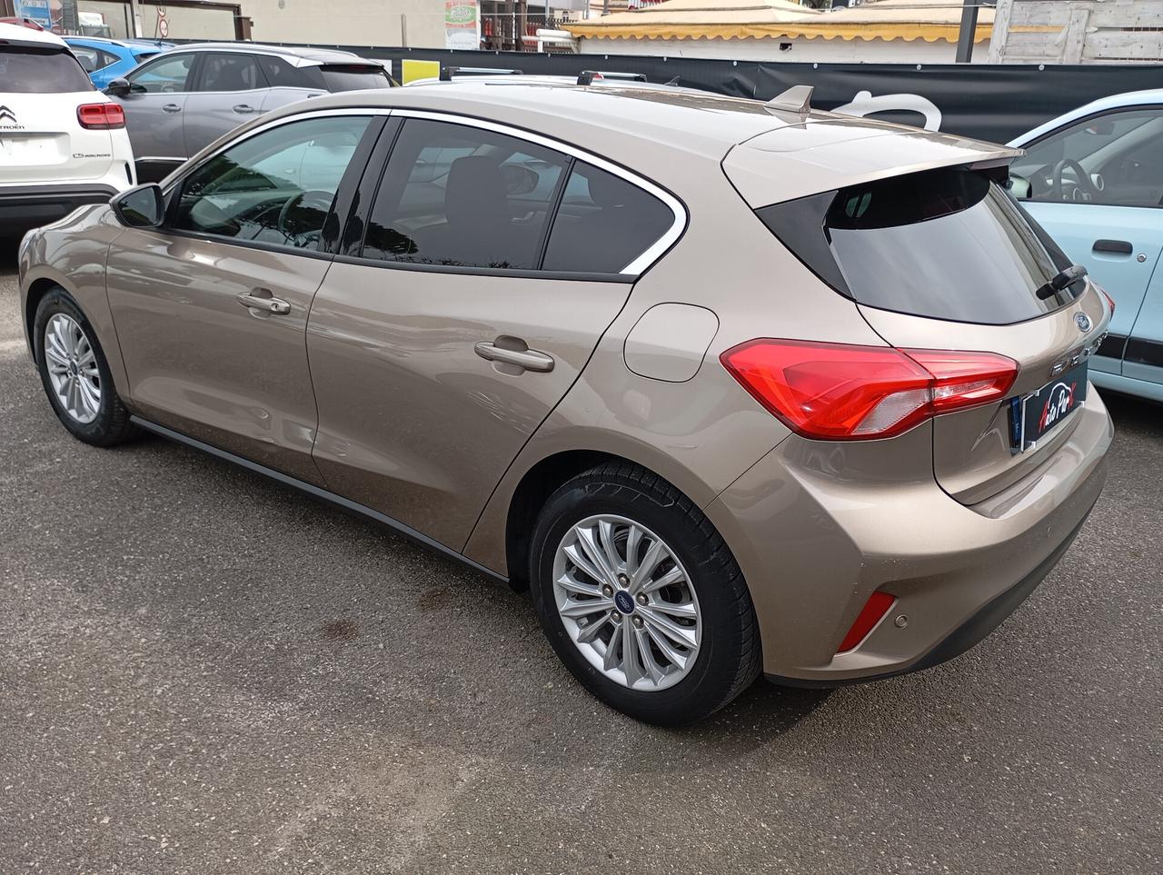 Ford Focus 5P 1.0 EcoBoost 125CV Titanium Aut.