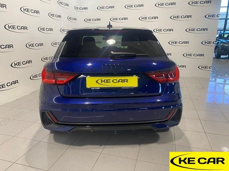 Audi A1 Sportback 30 TFSI S tronic Identity Black-GAR. 05/2029