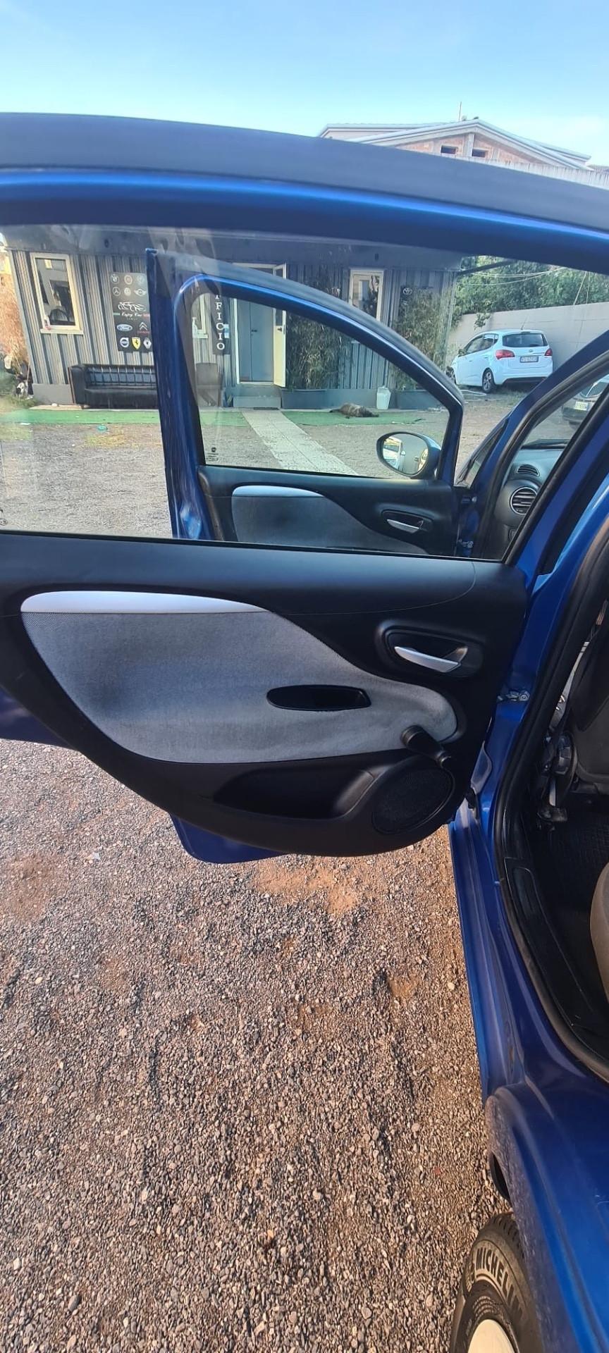 Fiat Punto 1.3 MJT II 75 CV 5 porte Lounge