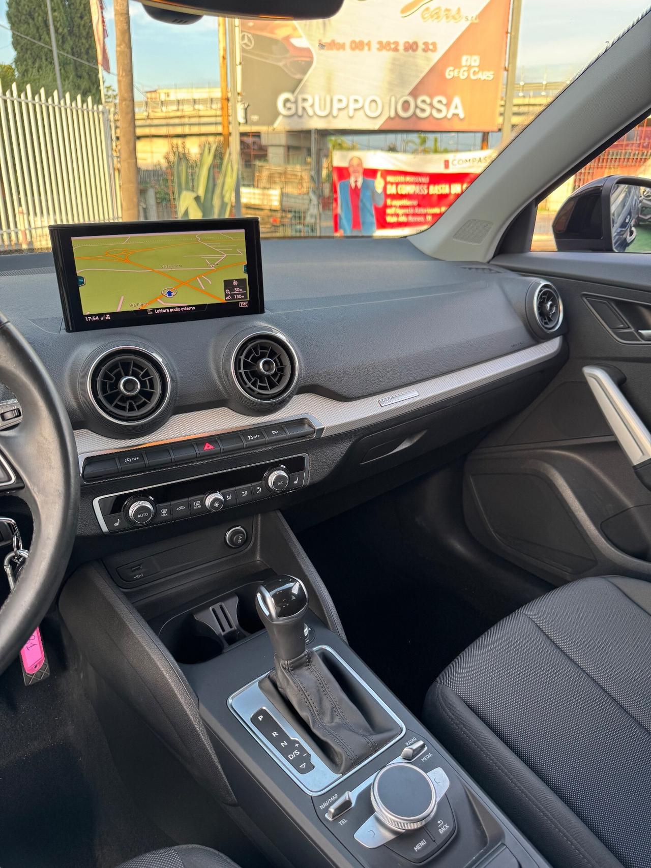 Audi Q2 30 TDI S tronic Identity Black